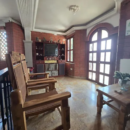 La Casa De Poli Hotel